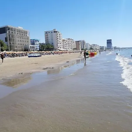 Rezidenca Hasanaj 32 Appartement